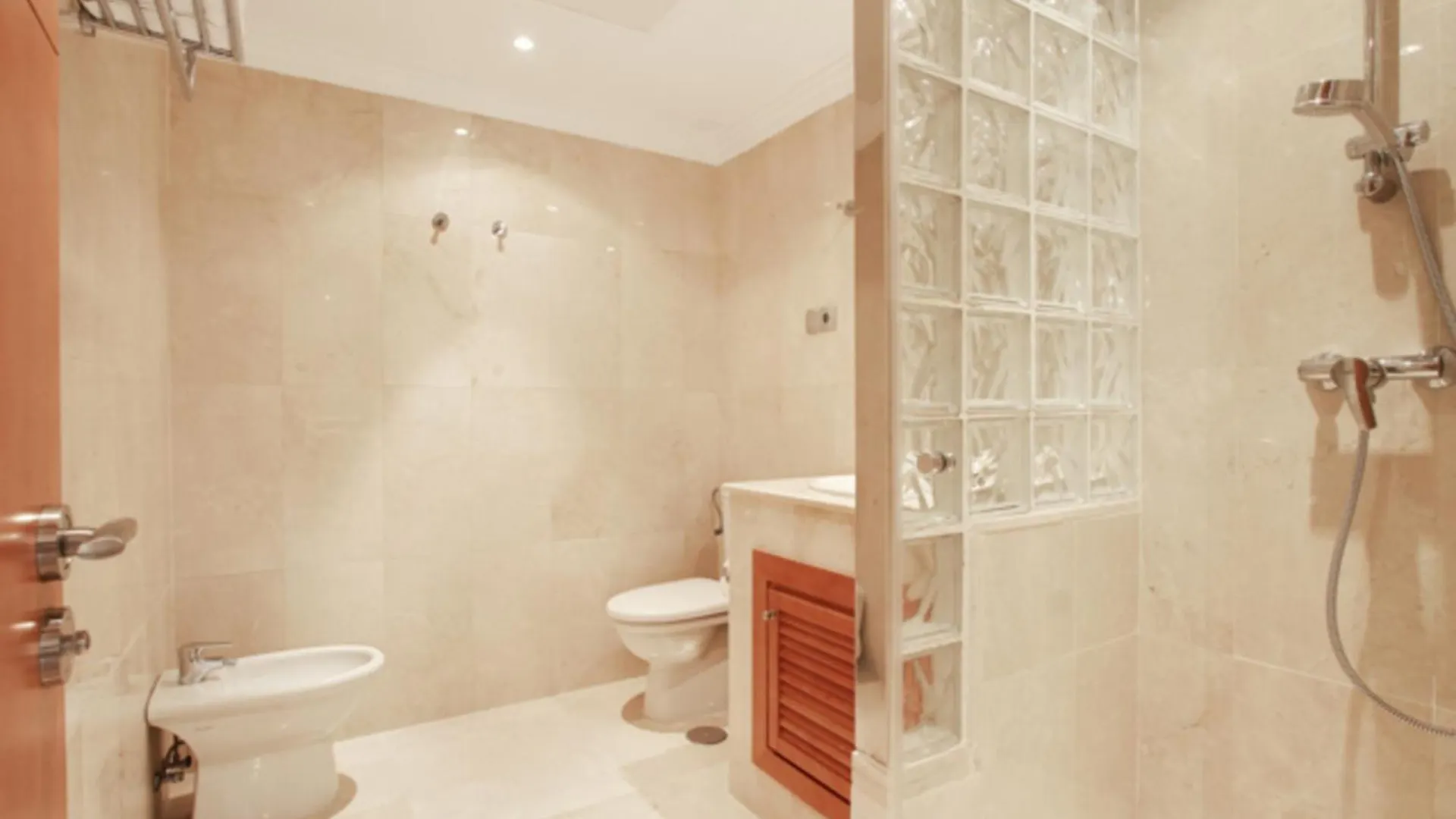 Aloha Hill Club Lluxury 5 Star Golf Resort Near Puerto Banus And Marbella Spain
