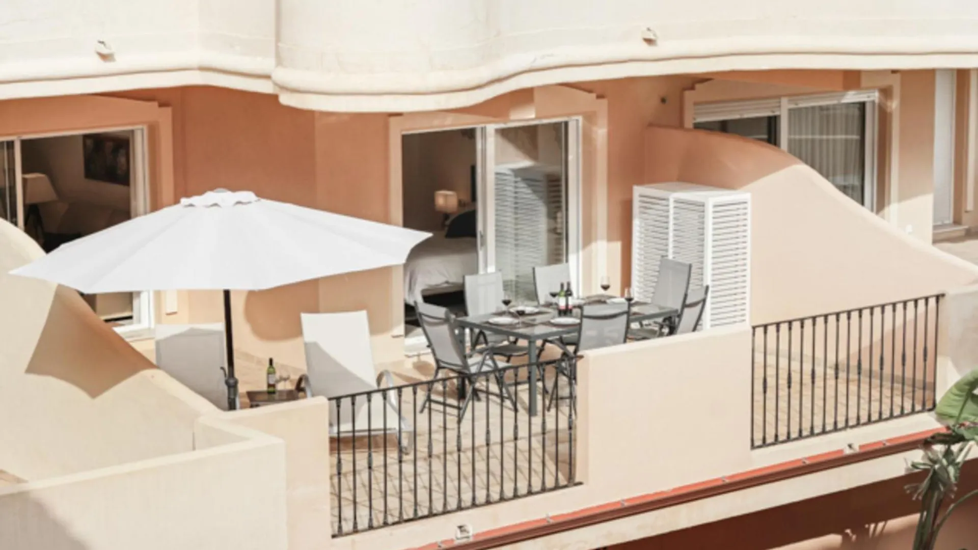 Aloha Hill Club Lluxury 5 Star Golf Resort Near Puerto Banus And Marbella Apartment